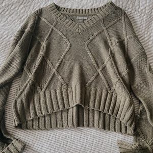 NWOT Women’s Green Boutique Sweater